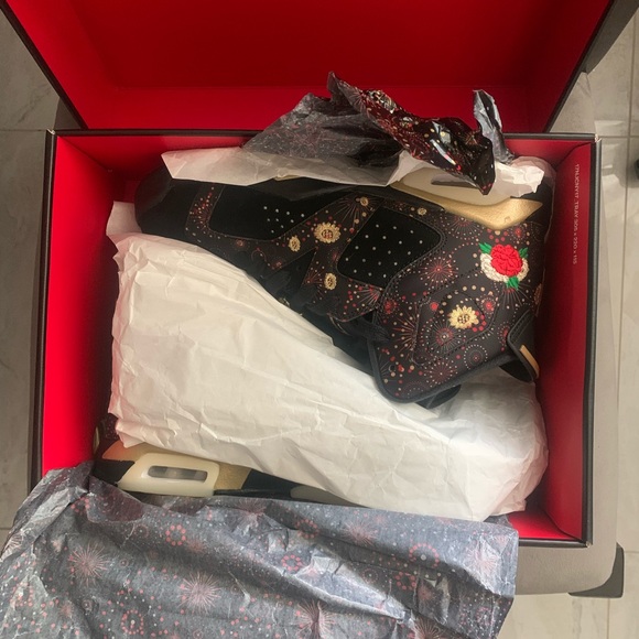 Retro Jordan 6s Chinese New Year - Picture 2 of 8